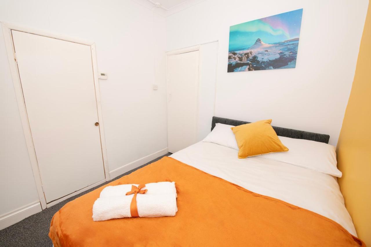 Versatile Cozy & Spacious Comfort Hull Apartments キングストン・アポン・ハル エクステリア 写真