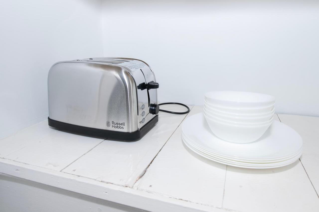 Versatile Cozy & Spacious Comfort Hull Apartments キングストン・アポン・ハル エクステリア 写真