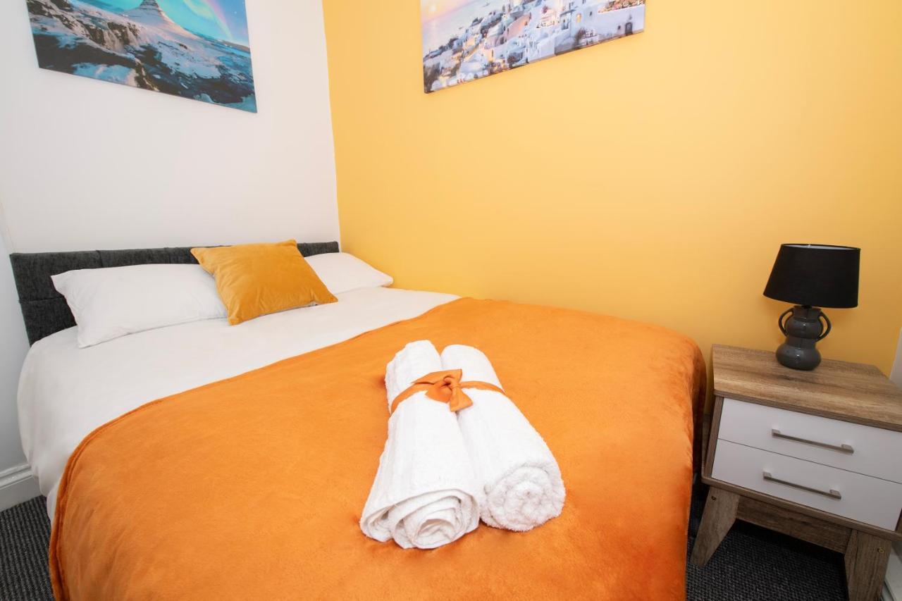 Versatile Cozy & Spacious Comfort Hull Apartments キングストン・アポン・ハル エクステリア 写真