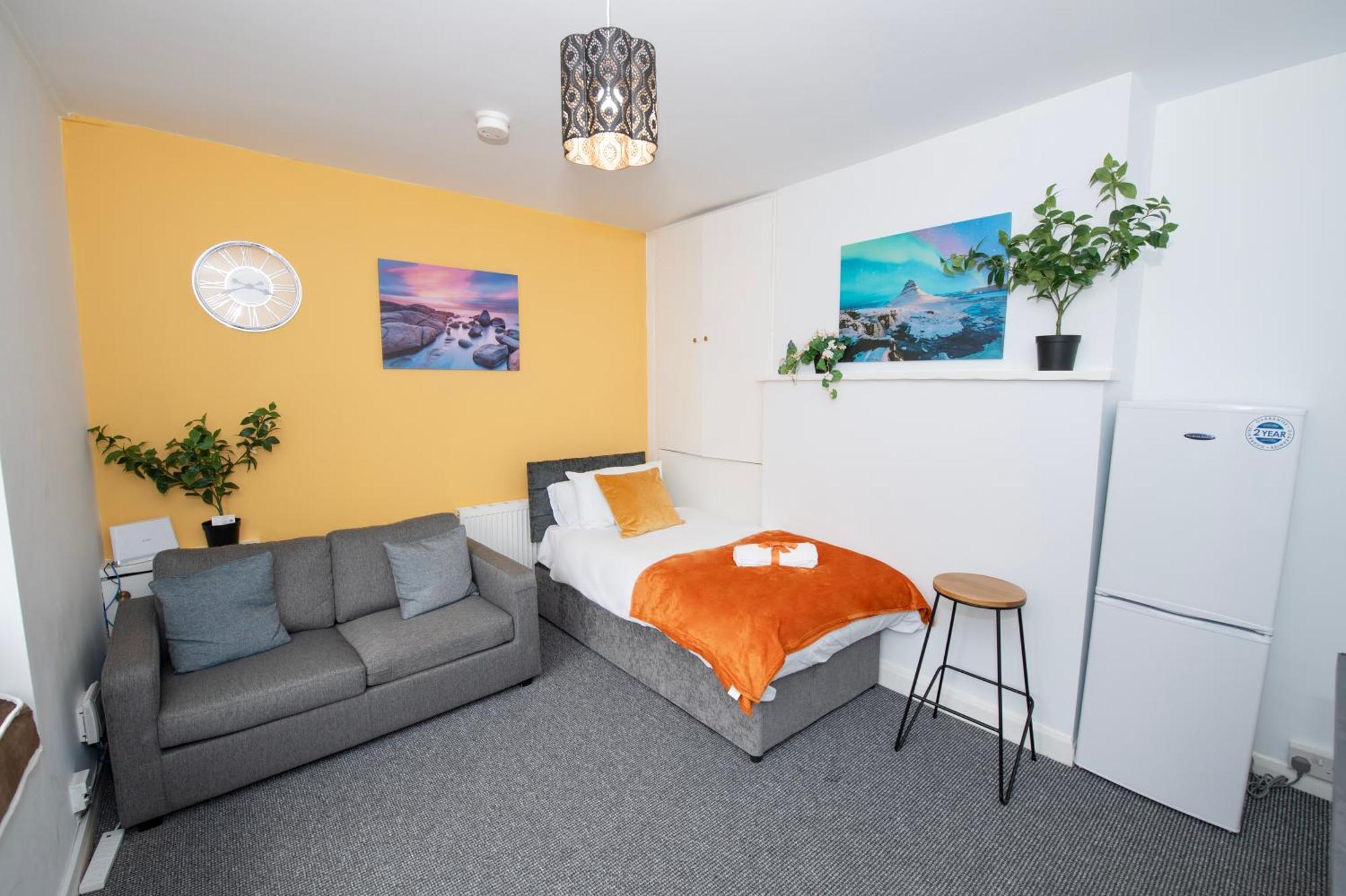 Versatile Cozy & Spacious Comfort Hull Apartments キングストン・アポン・ハル エクステリア 写真