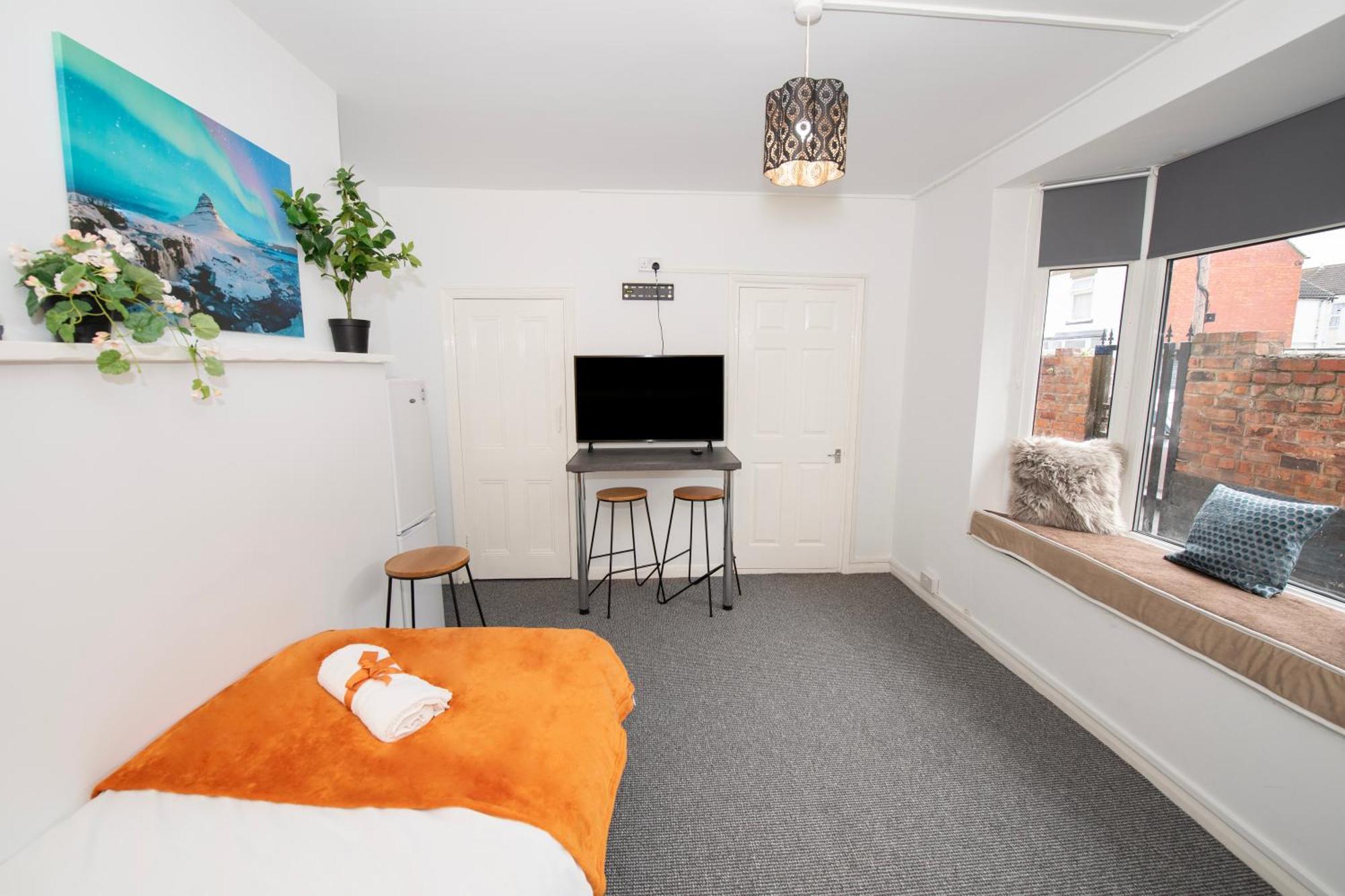Versatile Cozy & Spacious Comfort Hull Apartments キングストン・アポン・ハル エクステリア 写真