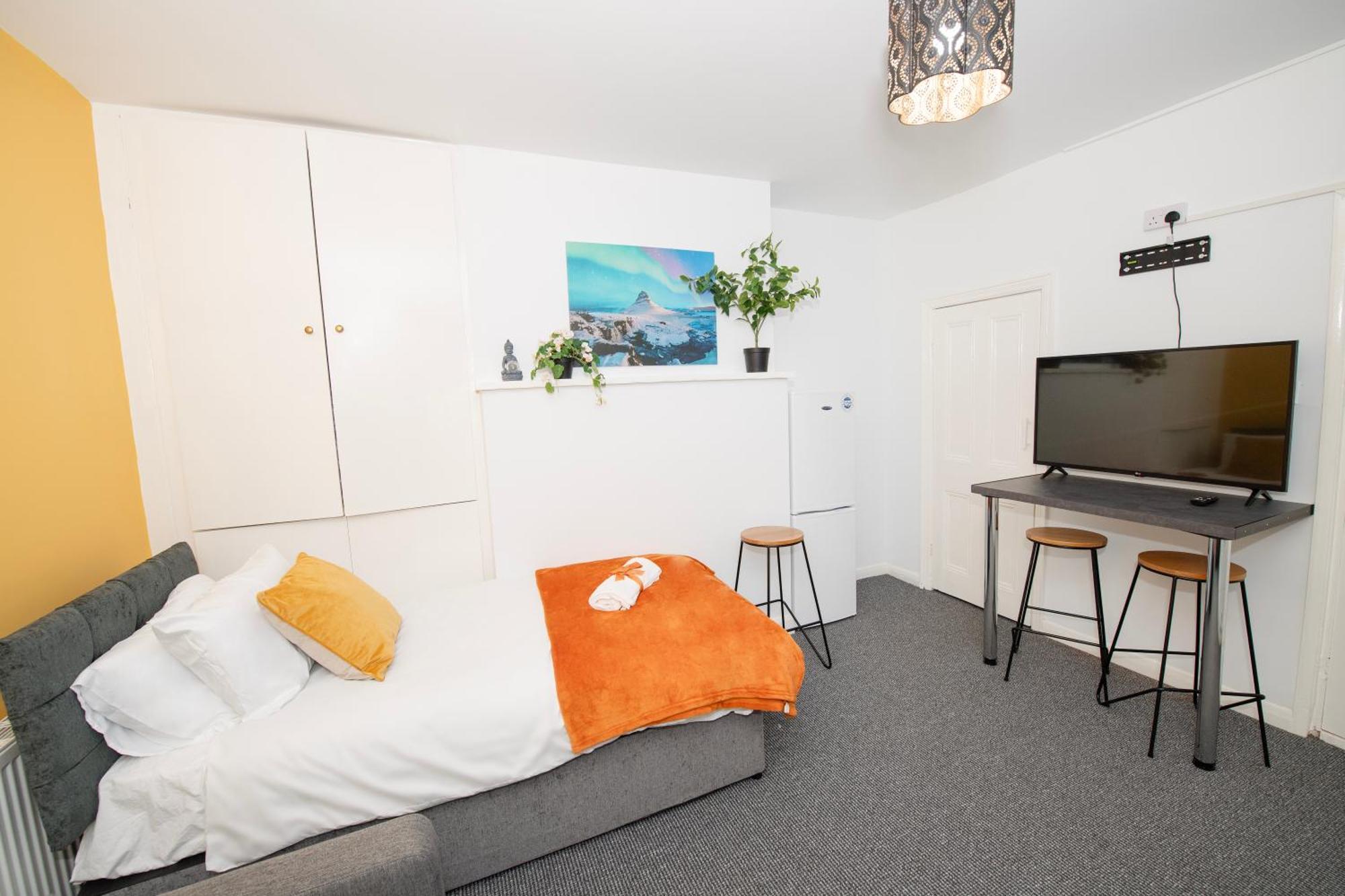 Versatile Cozy & Spacious Comfort Hull Apartments キングストン・アポン・ハル エクステリア 写真