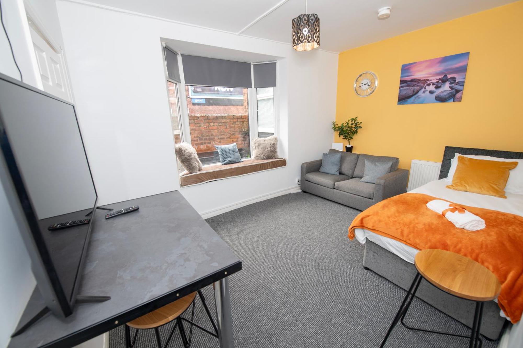 Versatile Cozy & Spacious Comfort Hull Apartments キングストン・アポン・ハル エクステリア 写真