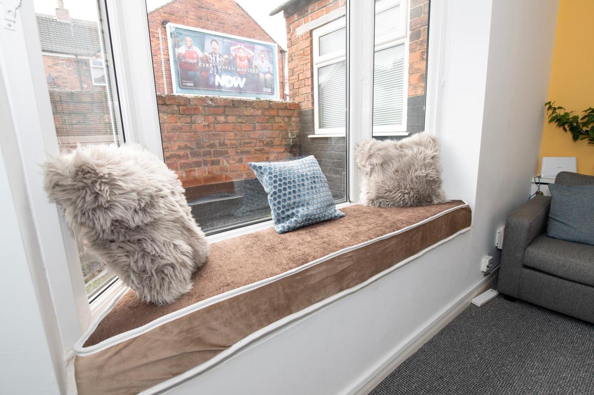 Versatile Cozy & Spacious Comfort Hull Apartments キングストン・アポン・ハル エクステリア 写真