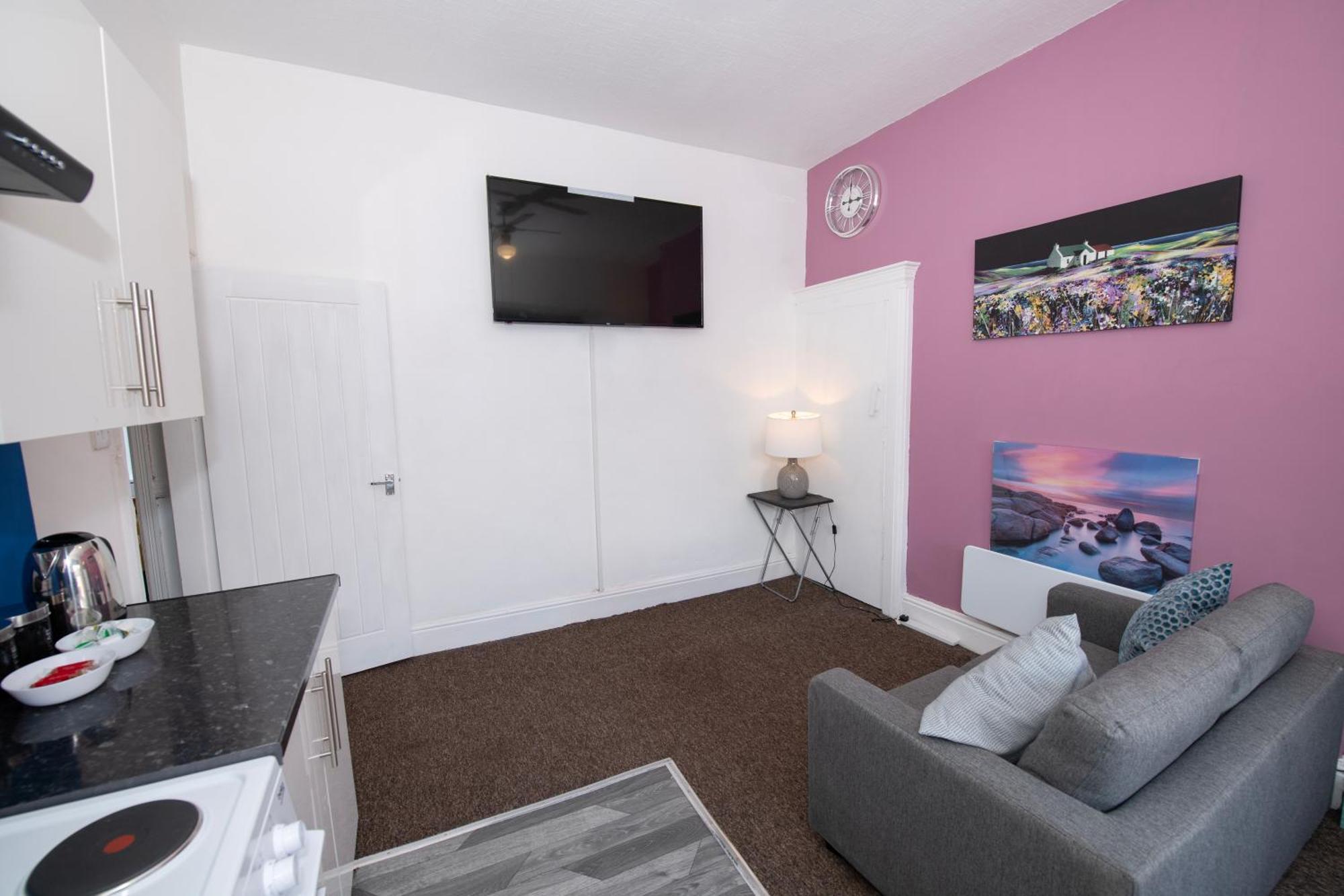 Versatile Cozy & Spacious Comfort Hull Apartments キングストン・アポン・ハル エクステリア 写真
