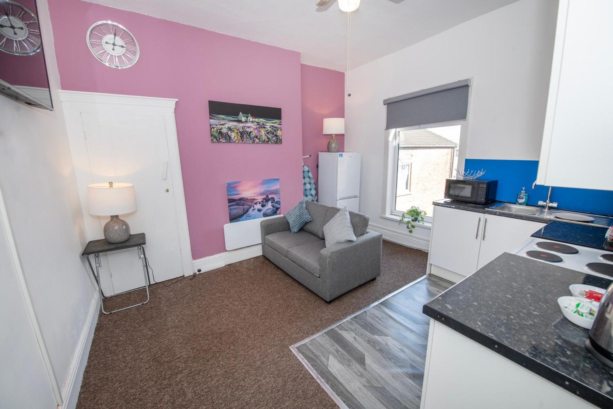 Versatile Cozy & Spacious Comfort Hull Apartments キングストン・アポン・ハル エクステリア 写真